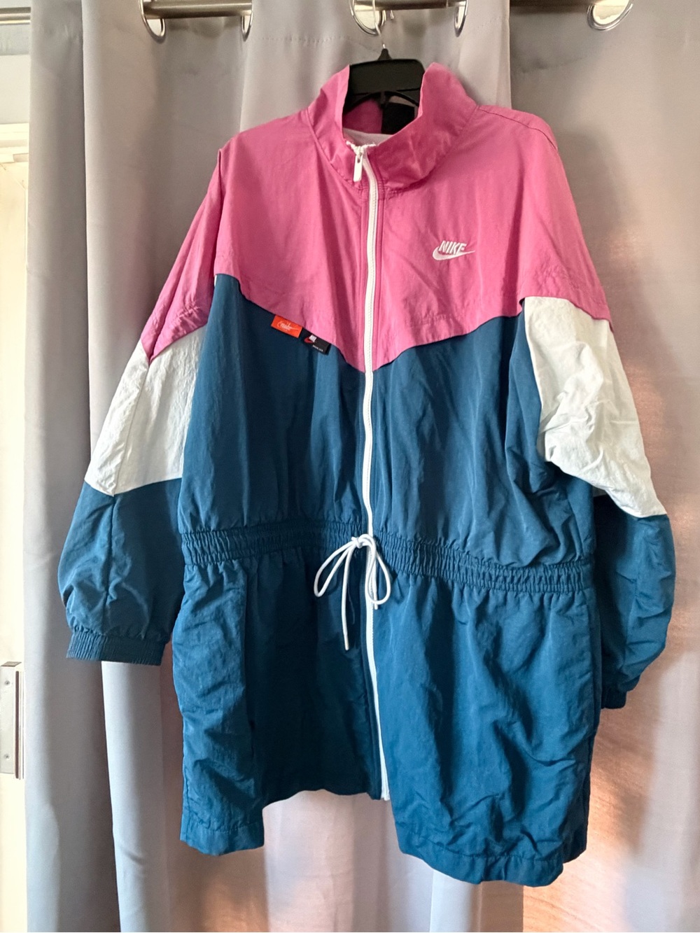 Nike XL Women's Pink & Teal Colorblock Windbreaker Jacket
